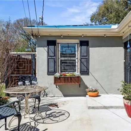 Image 2 - 1929 South Rendon Street, New Orleans, LA 70125, USA - House for sale