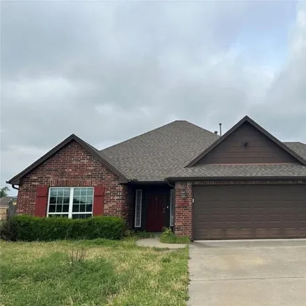 Buy this 3 bed house on 13418 East 43rd Street in Tulsa, OK 74134