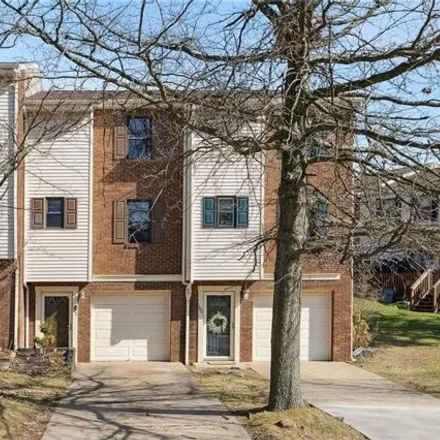 Buy this 2 bed townhouse on 101 Stoney Creek Court in Seven Fields, Butler County