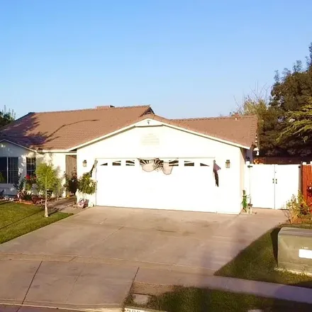 Buy this 4 bed house on 260 South Kenneth Avenue in Kerman, CA 93630