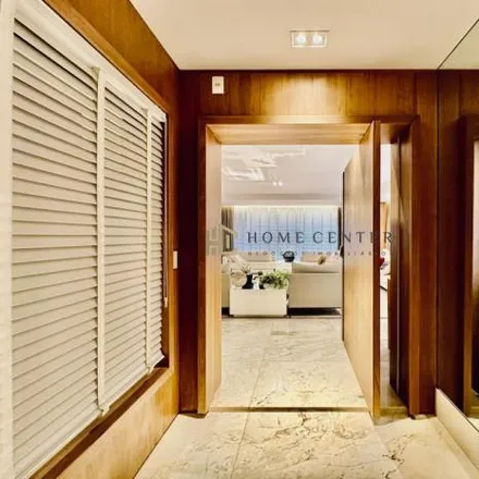 Buy this 4 bed apartment on Edificio Royal Garden in Avenida Tiradentes 968, Zona 50