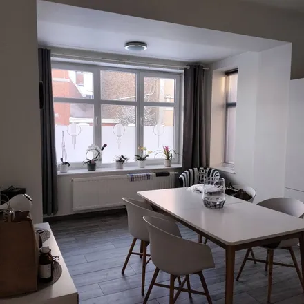 Image 7 - Rue de Jumet 70, 6041 Charleroi, Belgium - Apartment for rent