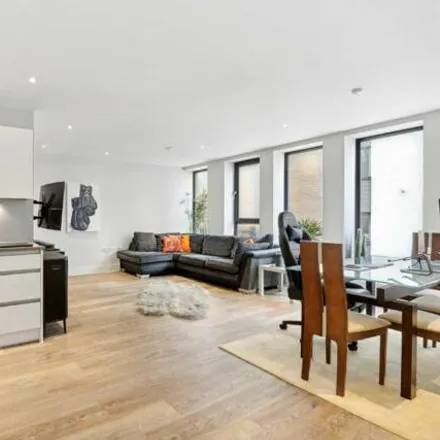 Buy this 2 bed apartment on 205 Lower Richmond Road in London, TW9 4LN