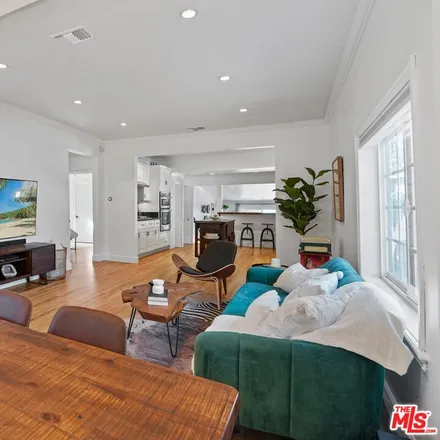 Image 3 - 2151 Clinton Street, Los Angeles, CA 90026, USA - House for sale