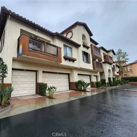 Rent this 2 bed condo on unnamed road in Tustin, CA 92602