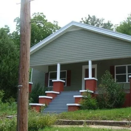 Buy this 3 bed house on 112 Market Street in Centreville, Bibb County
