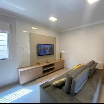 Buy this 3 bed house on unnamed road in Jardim Holanda, Uberlândia - MG