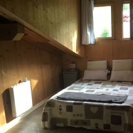 Rent this 4 bed apartment on 1800 in Route de la Grande Rochette, 73210 Crête Côte