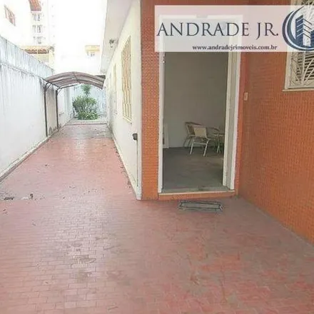 Rent this 4 bed house on Rua José Euclides 175 in Fátima, Fortaleza - CE