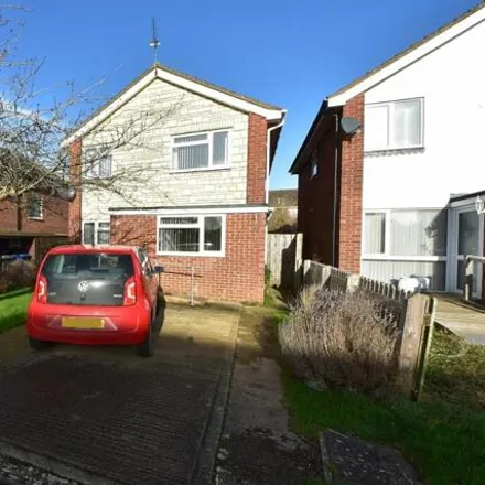 Buy this 4 bed house on Romney Road in Banbury, OX16 1YA
