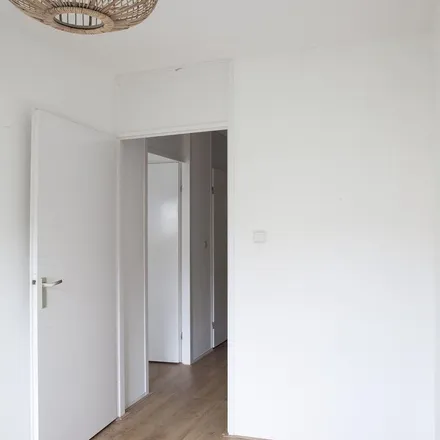 Rent this 3 bed apartment on Jo Sterckstraat 10 in 2036 AH Haarlem, Netherlands