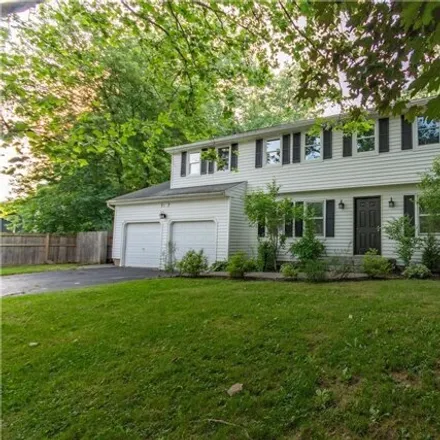Buy this 5 bed house on 7827 Russell Ln in Manlius, New York