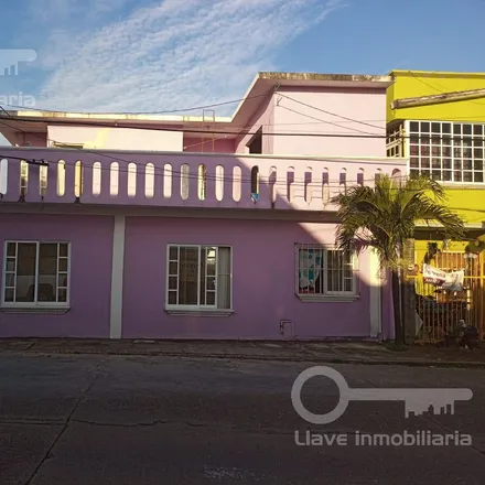 Buy this studio house on Calle Paraíso in 96550 Coatzacoalcos, VER