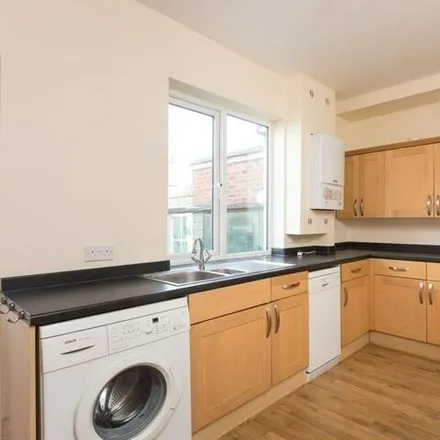 Image 2 - 2 Herbert Street, York, YO10 3EJ, United Kingdom - Townhouse for rent