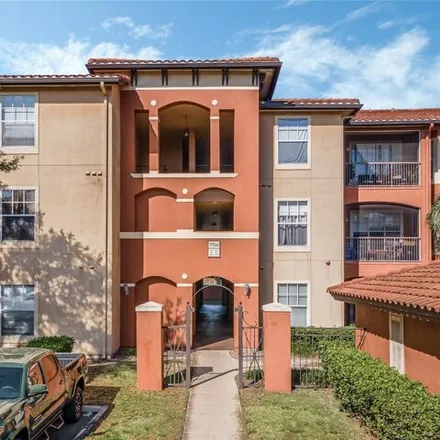 Buy this 2 bed condo on S. Kirkman Rd. and Arnold Palmer Dr. in Kirkman Road, Orlando
