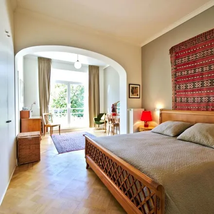 Rent this 7 bed apartment on Rue de la Mutualité - Onderlinge Bijstandstraat 15 in 1190 Forest - Vorst, Belgium