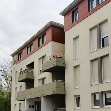 Image 4 - Square Robert Schuman, 57100 Thionville, France - Apartment for rent