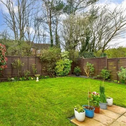Image 2 - Hedgerows, Great Chart, TN23 5WL, United Kingdom - House for sale