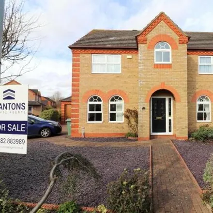 Buy this 4 bed house on unnamed road in Barton-le-Clay, United Kingdom