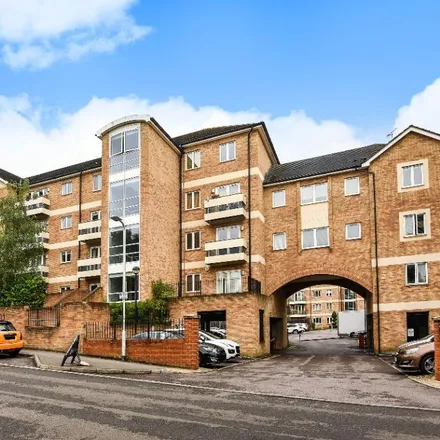 Rent this 2 bed apartment on 1-12 in 14-27 Branagh Court, Reading