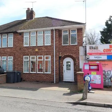 Buy this 3 bed duplex on Blundell Road Convenience Store in 18 Blundell Road, Luton