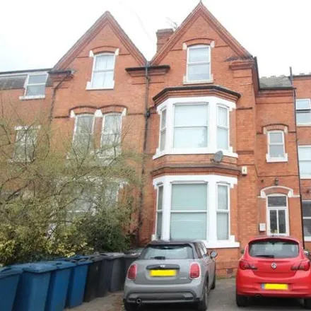 Rent this 8 bed duplex on Elm Tree Avenue in West Bridgford, NG2 7JU