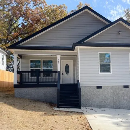 Buy this 4 bed house on 708 Hargraves Avenue in Shawnee Park, Chattanooga