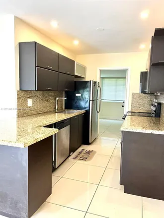 Image 3 - 1723 Northeast 182nd Street, North Miami Beach, FL 33162, USA - House for rent