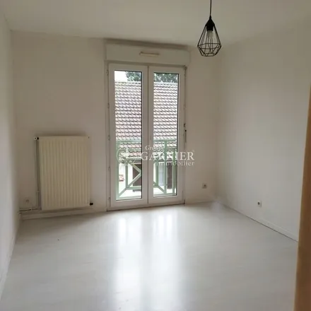 Image 2 - Rue Charles Corbeau, 27000 Évreux, France - Apartment for rent