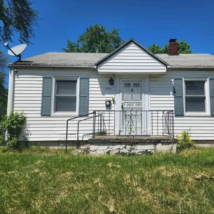 Buy this 2 bed house on 2813 Calhoun Street in South Bend, IN 46628