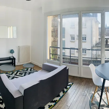 Rent this 3 bed apartment on Rue Monsigny in 62200 Boulogne-sur-Mer, France