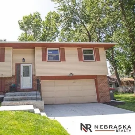 Buy this 3 bed house on 3465 Daniel Road in Lincoln, NE 68506