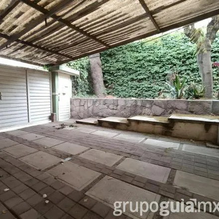 Buy this 3 bed house on Plaza Satélite in Boulevard Manuel Ávila Camacho, 53100 Naucalpan de Juárez