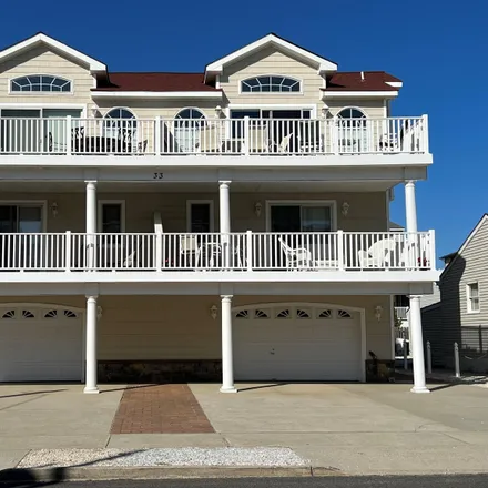 Buy this 5 bed townhouse on 33 74th Street in Sea Isle City, Cape May County
