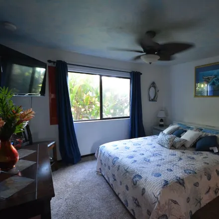 Rent this 4 bed condo on Kihei