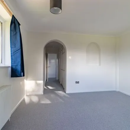 Rent this 4 bed apartment on Croftwell in Harpenden, AL5 1JG