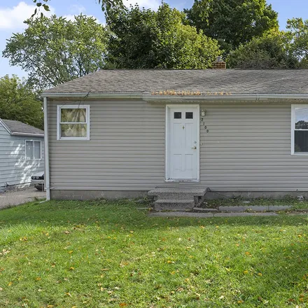 Buy this 4 bed house on 2100 Dawson Avenue Northeast in Grand Rapids, MI 49505