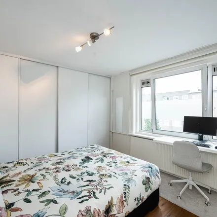 Rent this 2 bed apartment on Rijnstraat 46-1 in 1078 RD Amsterdam, Netherlands
