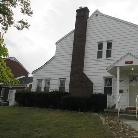 Buy this 3 bed house on 3517 Brentwood Dr in Flint, Michigan