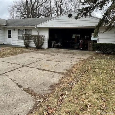 Buy this 2 bed house on 754 4th Avenue in Pontiac, MI 48340