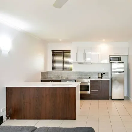 Image 3 - MCDONALD CL, PALM COVE QLD 4879, Australia - Apartment for rent