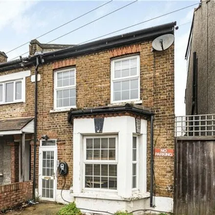 Buy this 5 bed townhouse on Livingstone Road in London, CR7 8JN