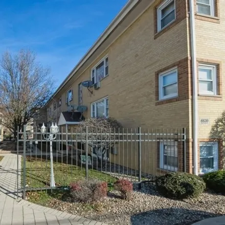 Buy this 2 bed condo on Texas Corral in West 95th Street, Oak Lawn