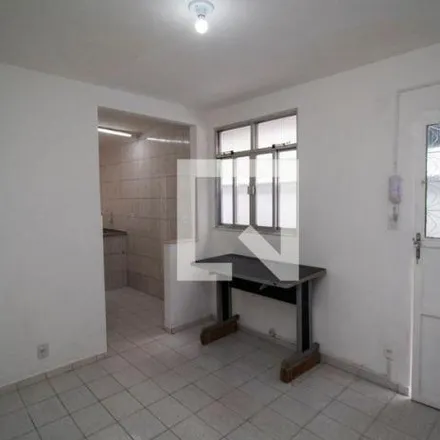 Rent this 2 bed house on Rua Leopoldina Rego in Ramos, Rio de Janeiro - RJ