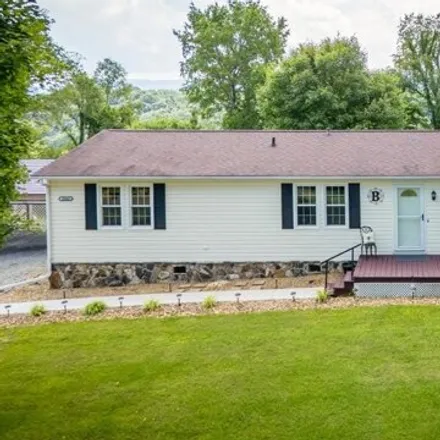 Buy this 3 bed house on 21043 Green Spring Rd in Abingdon, Virginia