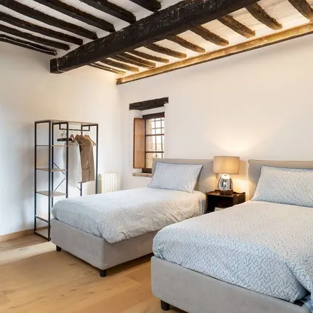 Rent this 6 bed house on Castelnuovo Berardenga in Località Castelnuovo Scalo, 53019 Asciano SI