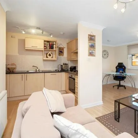 Image 2 - Woodburn Court, Woodburn Grove, Hamilton, ML3 6AL, United Kingdom - Apartment for sale