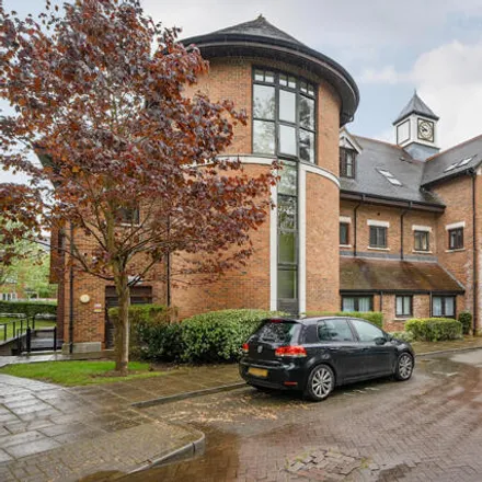 Buy this 2 bed apartment on unnamed road in North Watford, WD17 4AQ