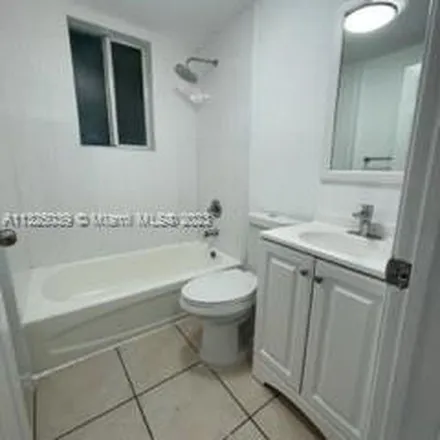 Image 7 - 120 Northeast 55th Street, Bayshore, Miami, FL 33137, USA - Apartment for rent