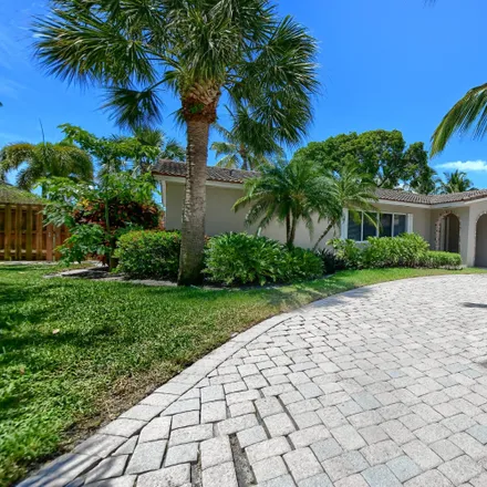 Image 5 - 924 Banyan Drive, Tropic Isle, Delray Beach, FL 33483, USA - House for sale